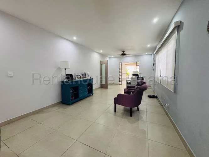 Casa en Venta en Los Laureles Chanis  CIG263139