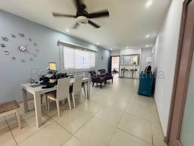 Casa en Venta en Los Laureles Chanis  CIG263139