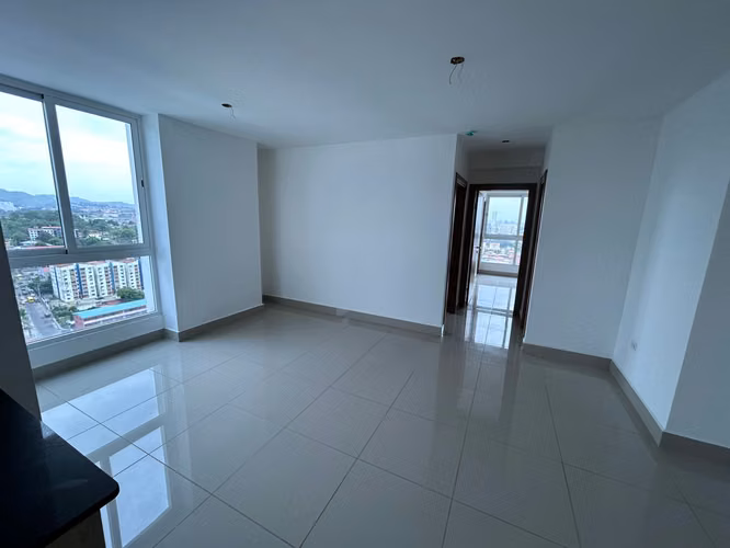 Vendo cómodo y céntrico apartamento a pasos de la Vía España