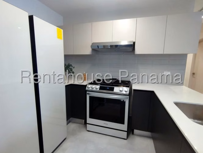 Se Vende Apartamento en El Cangrejo LA26-2999
