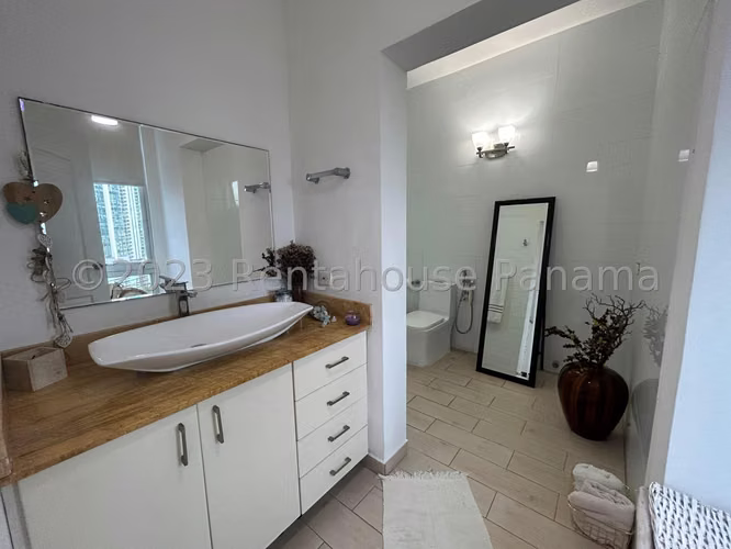 Se Vende Apartamento en Bellavista LA24-552