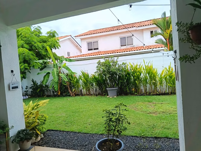 SE VENDE CASA EN PH QUINTAS DE VERSALLES