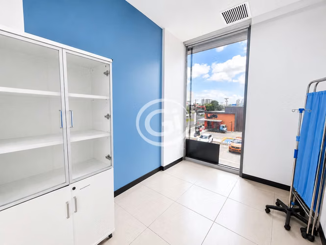 Alquiler Local Comercial Plaza Liberty Ideal para clínica