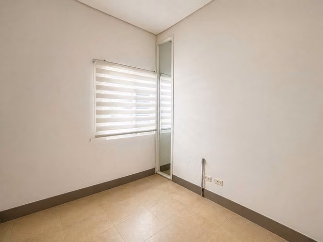 Alquiler de Local comercial en Obarrio, 120m2