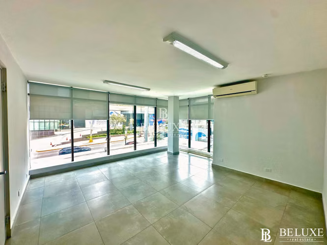 ALQUILER DE OFICINA EN CALLE 50, PH FRONTENAC, BELLA VISTA (10)