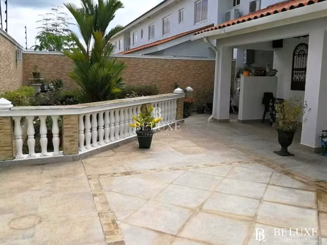 VENTA DE CASA QUINTAS DE VERSALLES , JUAN DIAZ (6)
