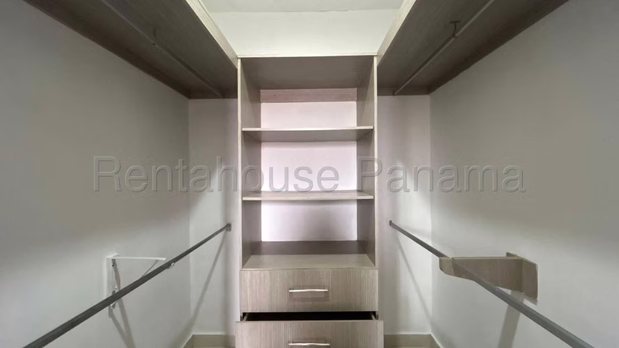Vendo Casa de 184 m² en PH Quintas de Versalles, Versalles 26-8437GG