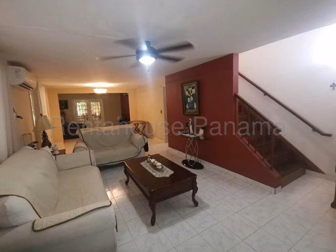 Alquiler de Casa en Los Ríos KC