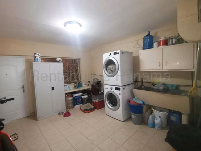 Alquiler de Casa en Los Ríos KC
