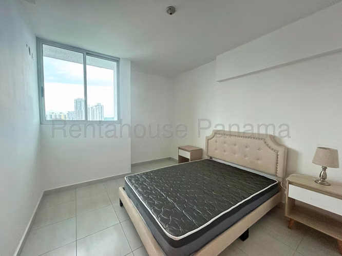 Vendo Apartamento de 89 m² en PH Trinity, El Carmen 26-4913GG