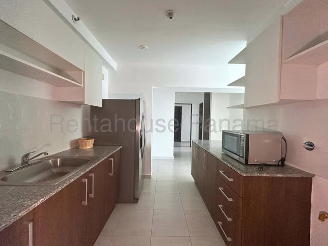 Vendo Apartamento de 89 m² en PH Trinity, El Carmen 26-4913GG
