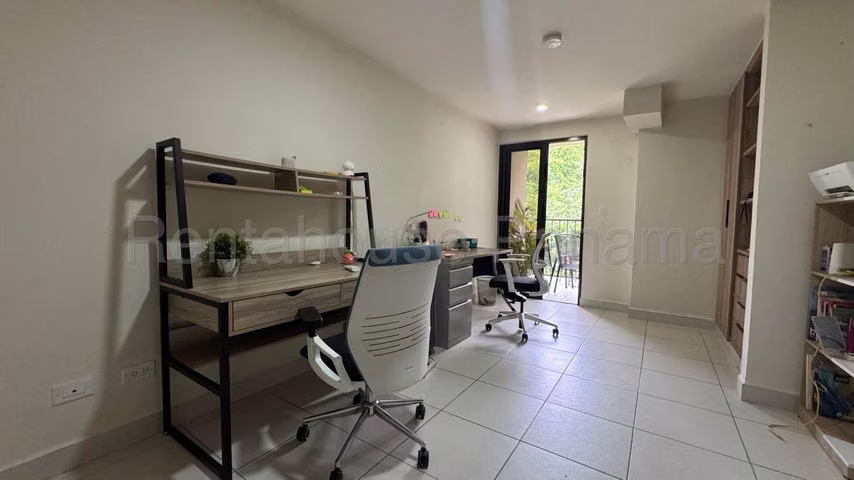 Alquiler Embassy Village Albrook 26YCG8544
