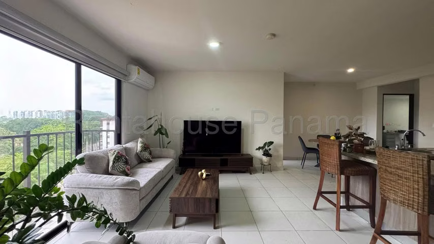 Alquiler Embassy Village Albrook 26YCG8544
