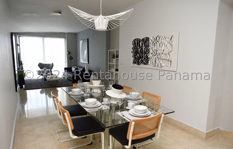 Apartamento en alquiler en Avenida Balboa YM