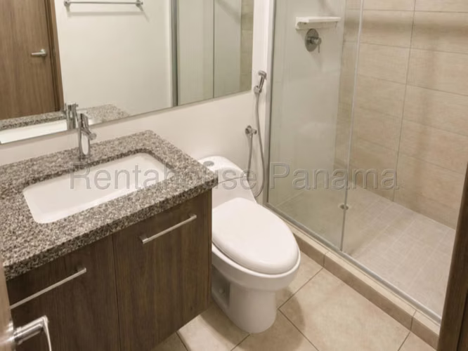 Apartamento en Alquiler en Brisas del Golf AFC 26-8069