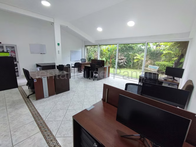 Casa en Venta en Los Angeles AFC 26-4765