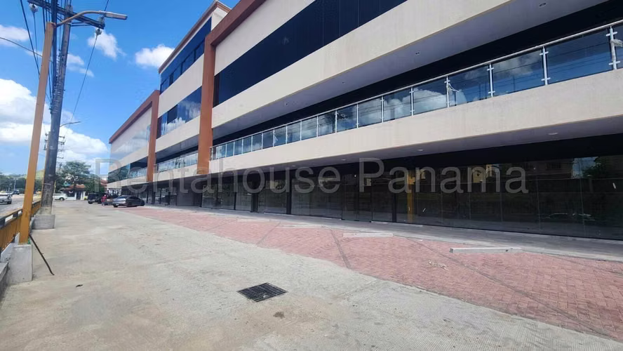 Local Comercial en Condado del Rey AFC 26-8235