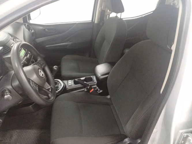 NISSAN NP300 FRONTIER - 2025 - PFNX - Automarket - Imagen 4
