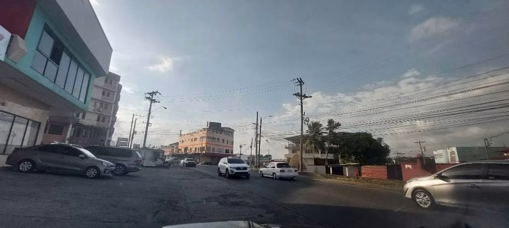 AMPLIO LOCAL SE ALQUILA DE 200MT2 CHORRERA  CENTRO