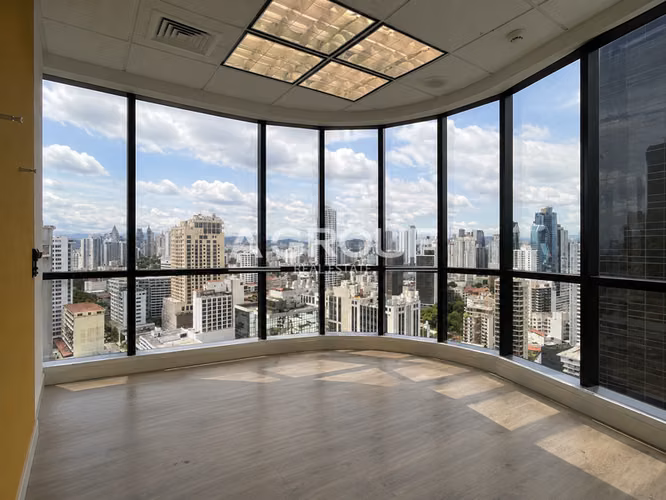 Oportunidad - Plaza Banco General - Calle 50 - Se Vende Oficina