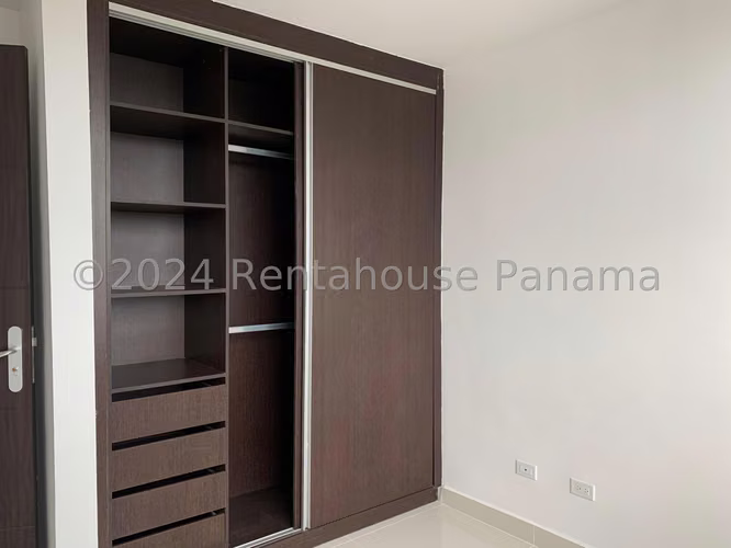 Alquiler de Apartamento en El Cangrejo Ph Carreras Tower KC