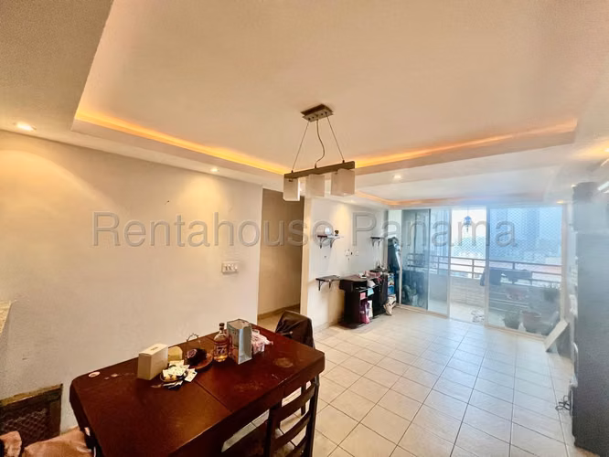 Alquiler de Apartamento en Via España Ph El Marquez CCO
