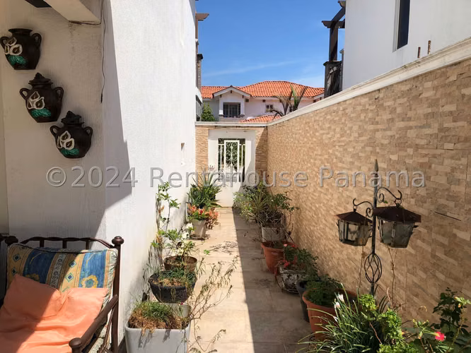Alquiler de Casa en Versalles Quintas de Versalles CCO