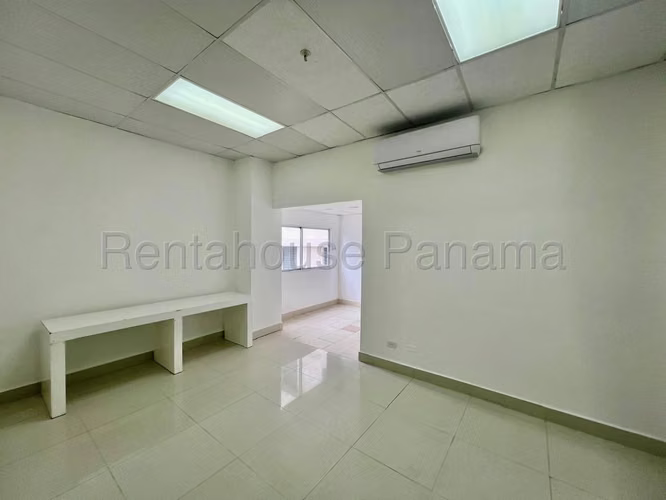Alquiler de Oficina en El Carmen Edificio UBC CCO