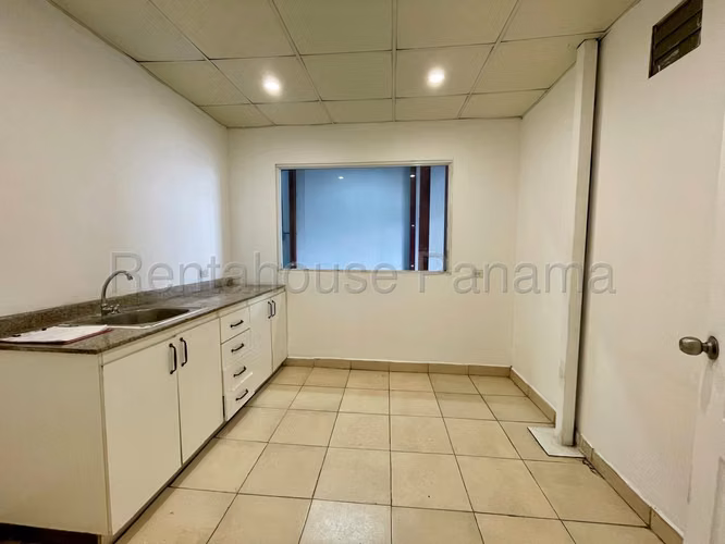 ALQUILER DE GALERA EN COSTA DEL ESTE ESM26-6635