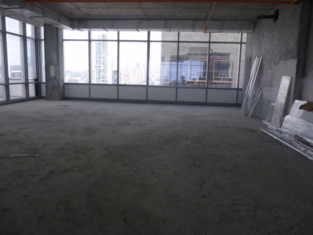 ALQUILER DE OFICINA EN AVENIDA BALBOA ESM22-4754