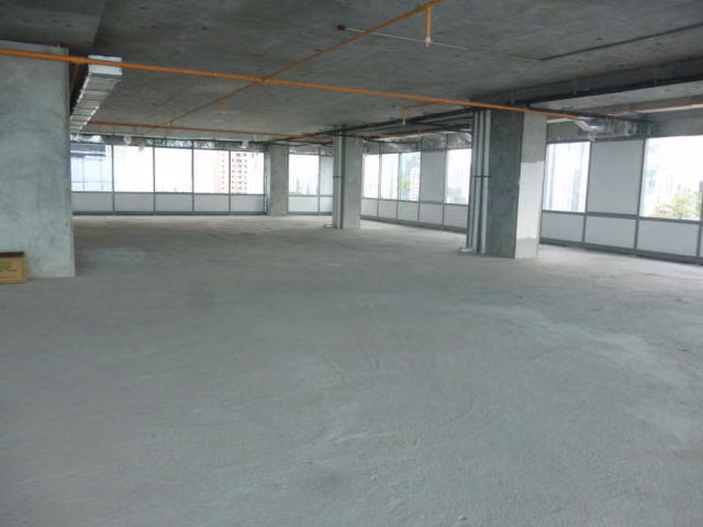 ALQUILER DE OFICINA EN AVENIDA BALBOA ESM22-4754