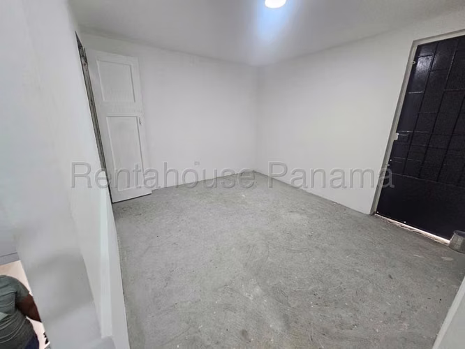 Local Comercial en Alquiler en Casco Antiguo  JG