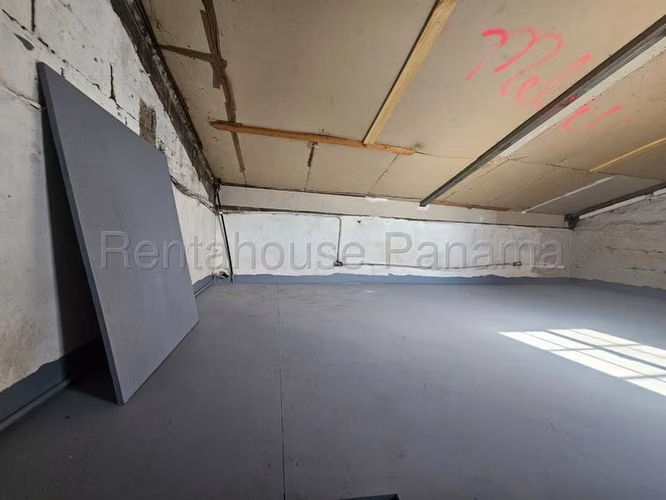 Local Comercial en Alquiler en Casco Antiguo  JG