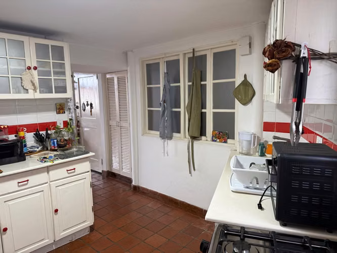 ALQUILER DE APARTAMENTO VISTA AL MAR EN CASCO ANTIGUO AQ