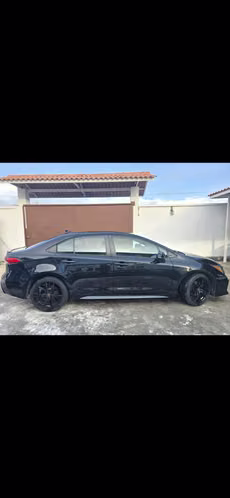 Vendo 2021 Toyota Corolla SE. 