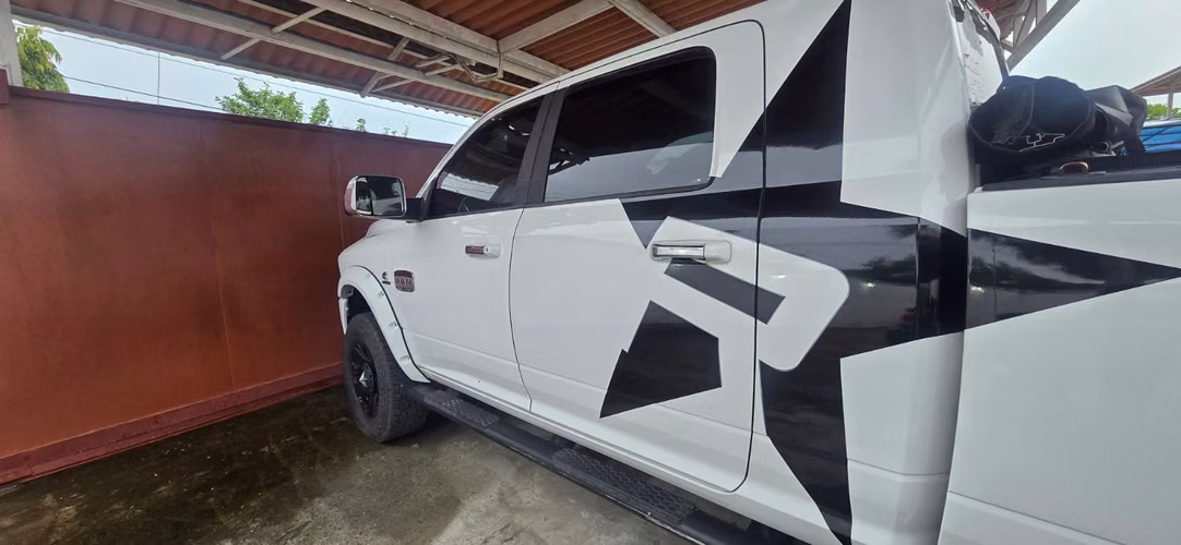 Vendo 2012 Dodge Ram 2500 Long Horn Diesel como.Nuevo solo 134k kilometros - Imagen 6