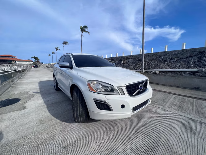 2012 Volvo XC-60