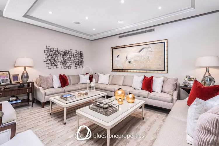 Altos del Golf – Frente al Parque – 622 mts2 – 1,190,000