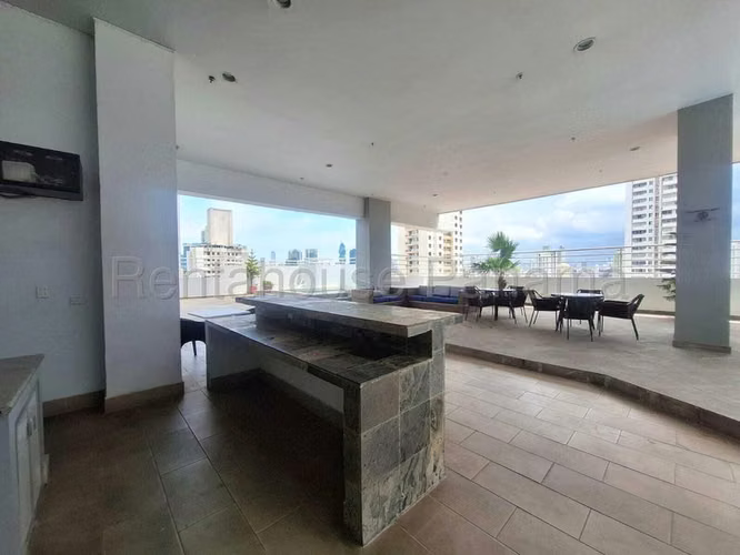 Apartamento Parcialmente Amoblado en Window Tower  San Francisco