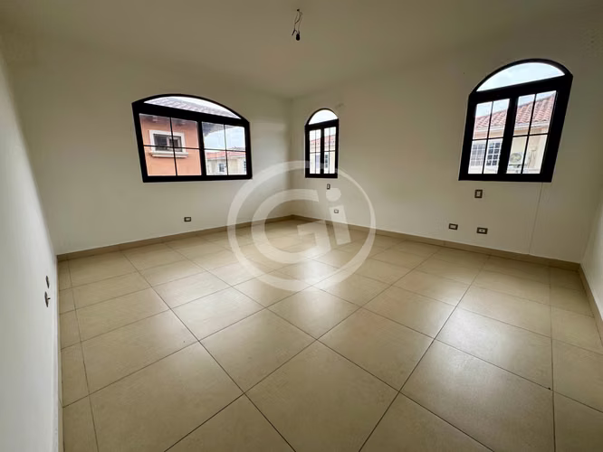 Venta Casa esquina El Doral – Remate Bancario