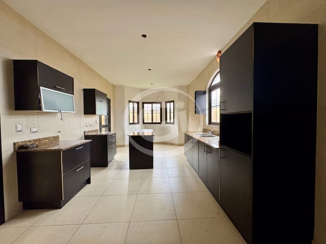 Venta Casa esquina El Doral – Remate Bancario