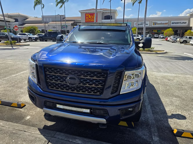 2017 Nissan Titan