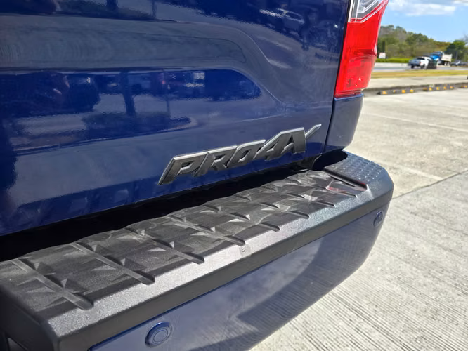 2017 Nissan Titan