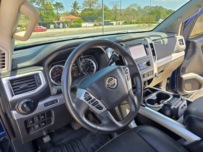 2017 Nissan Titan