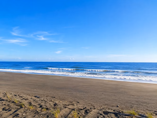 ¡Reducción de Precio! Lote Frente al Mar en Venta en Las Olas, Los Estates, Alanje, Chiriquí