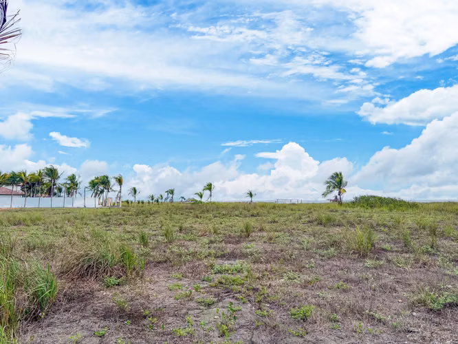 ¡Reducción de Precio! Lote Frente al Mar en Venta en Las Olas, Los Estates, Alanje, Chiriquí