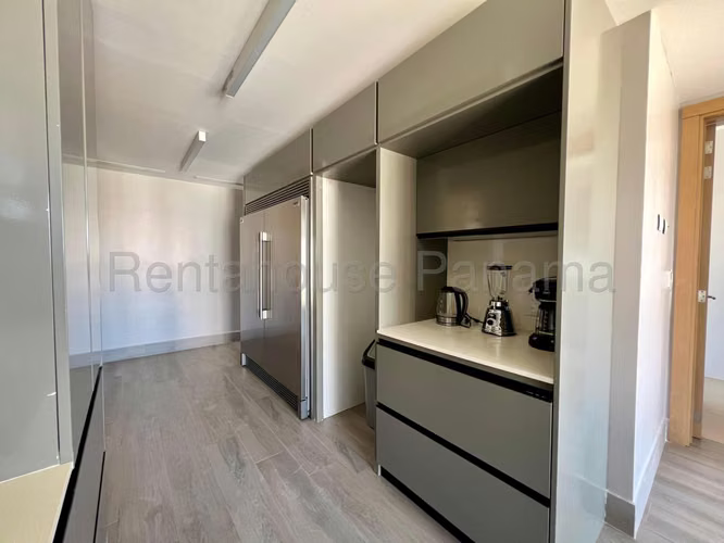 Vendo Apartamento de 307 m² en PH Q Tower, Punta Pacífica 26-5113GG