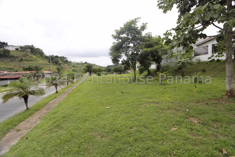 ALQUILER DE TERRENO EN SUN VILLAGE EL CRISOL HQ