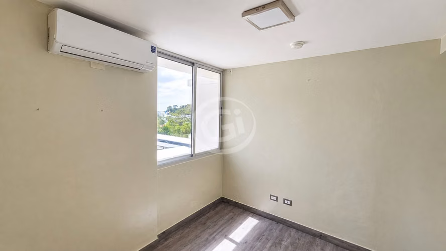 Venta Apartamento PH Rokas Condado del Rey Remate Bancario 1,649 $/m2