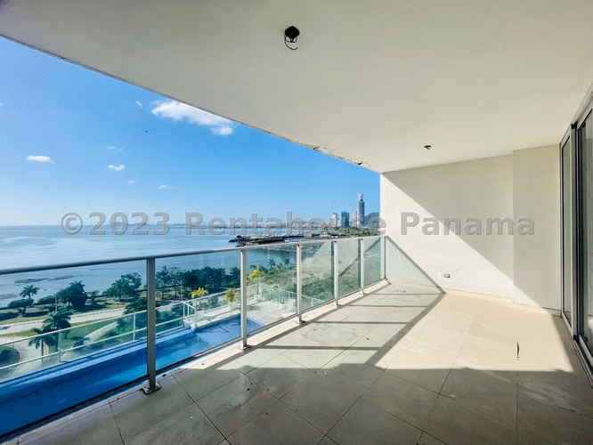VENTA DE APARTAMENTO EN WATERS ON THE BAY AVENIDA BALBOA HQ